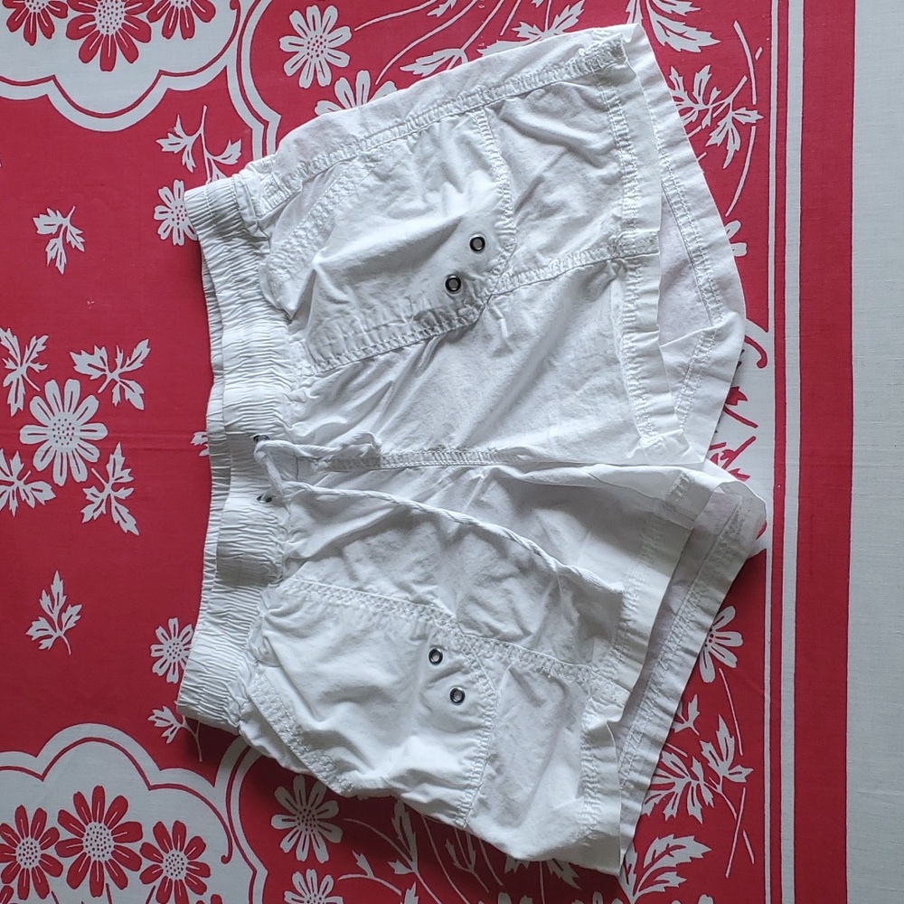 3/$15 Star style white shorts sz sm